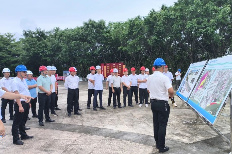 東源縣項目部承辦東源“百千萬工程”現(xiàn)場觀摩會.jpg
